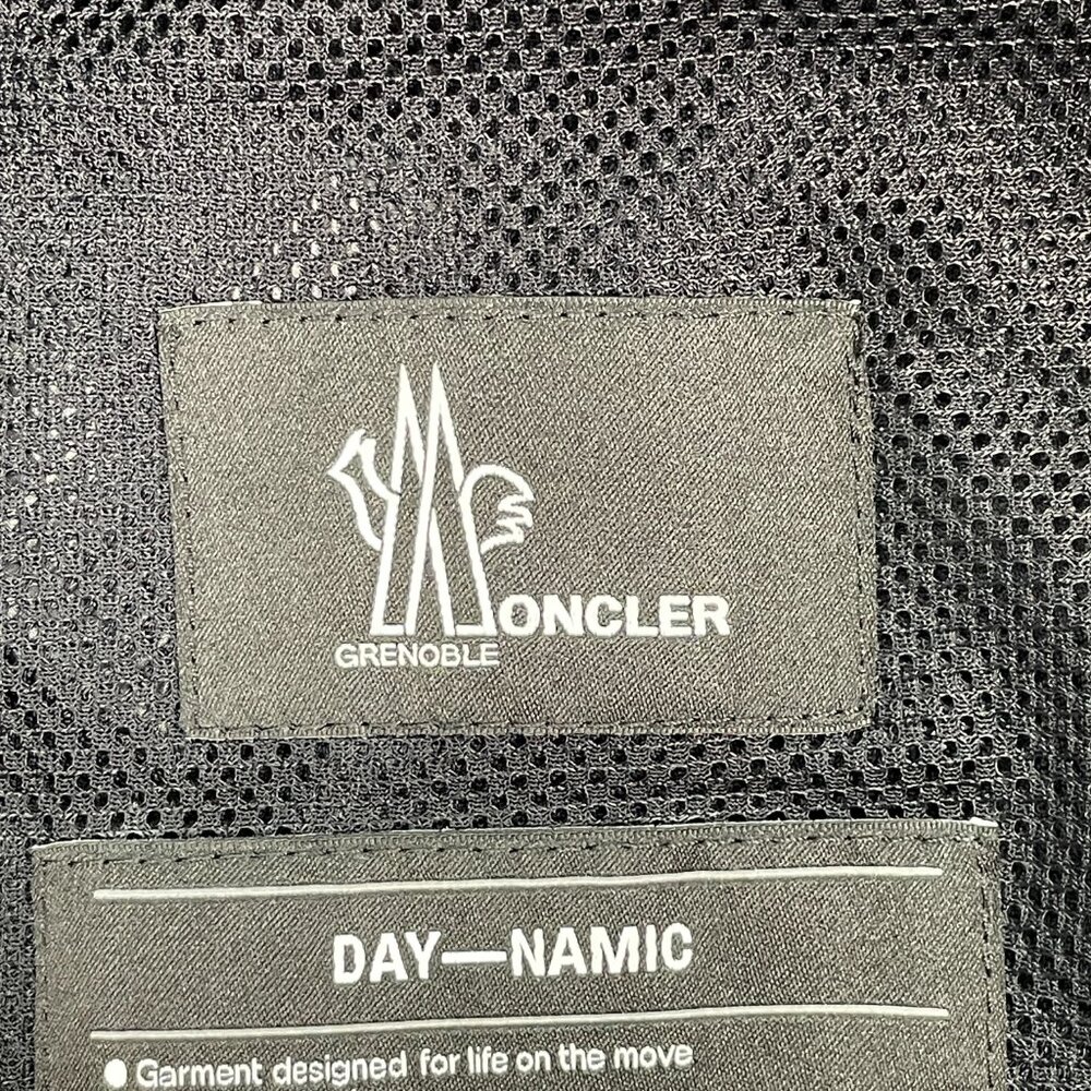 Moncler Grenoble Bermuda Shorts Men's Size Large (Fits 36) Day-Namic 10" NWT - Picture 8 of 16